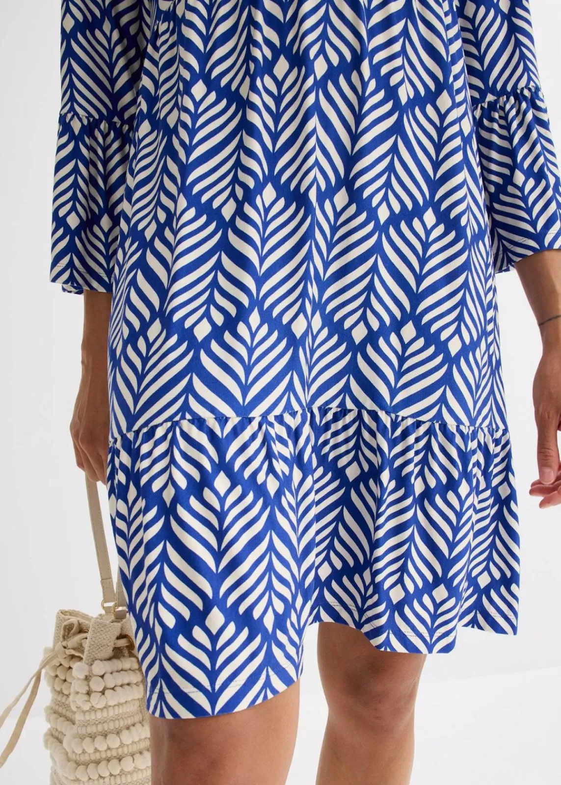bonprix Bekleidung·Pullover & Strickjacken|Kleider^Jersey-Tunika-Kleid aus softem Viskose-Mix blau/weiß graphisch bedruckt