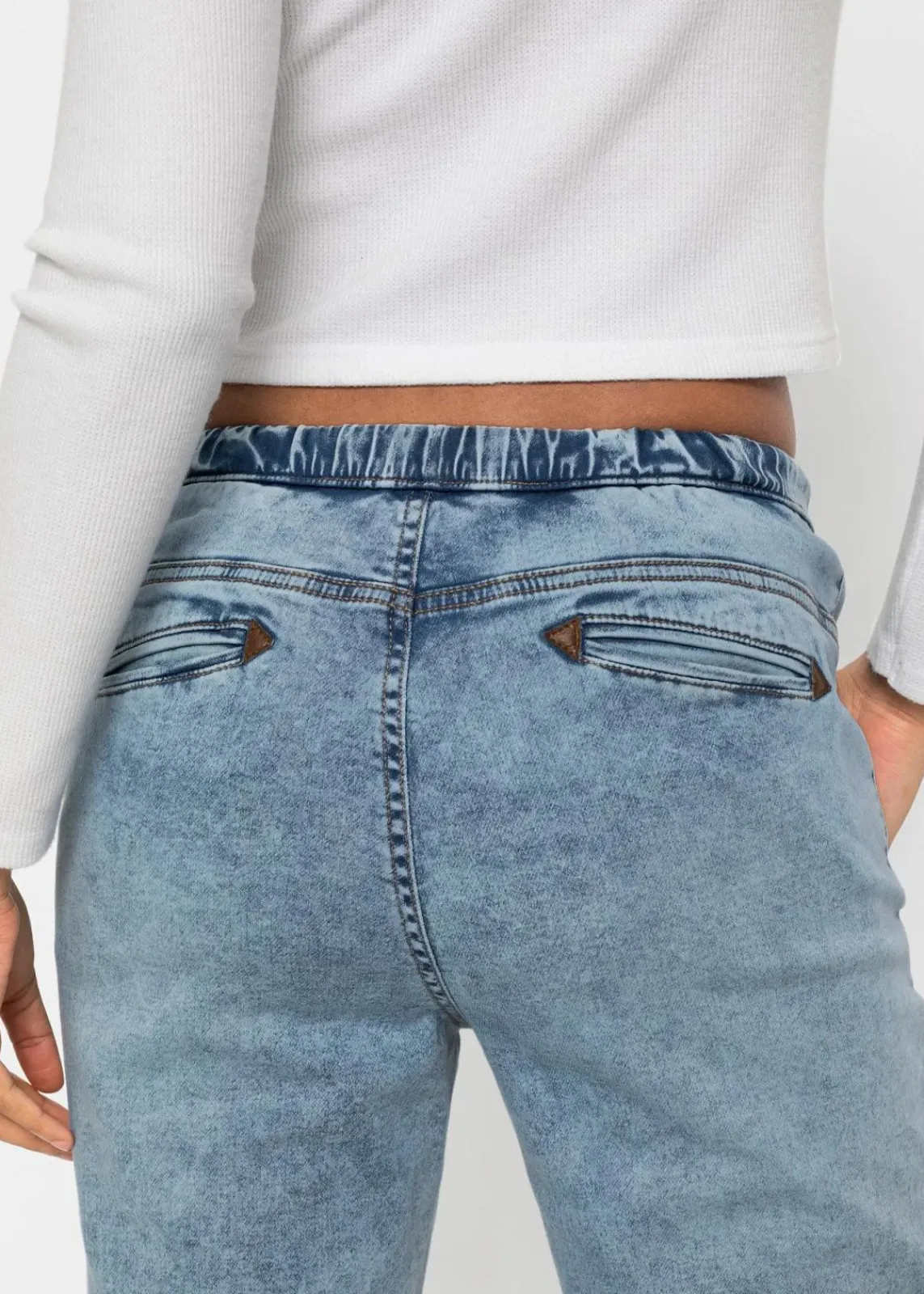 bonprix Jeans|Kurzgrößen^Jogg Jeans Mid Waist, stretch blau washed