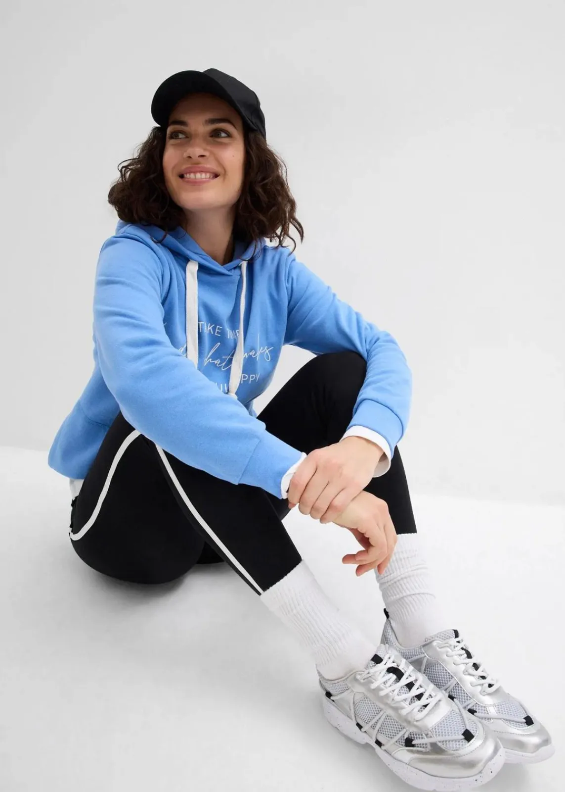 bonprix Bekleidung·Blusen & Tuniken|Bekleidung·Kleider^Jogginganzug mit Long-Sweatshirt und Leggings (2-teilig) mittelblau/schwarz