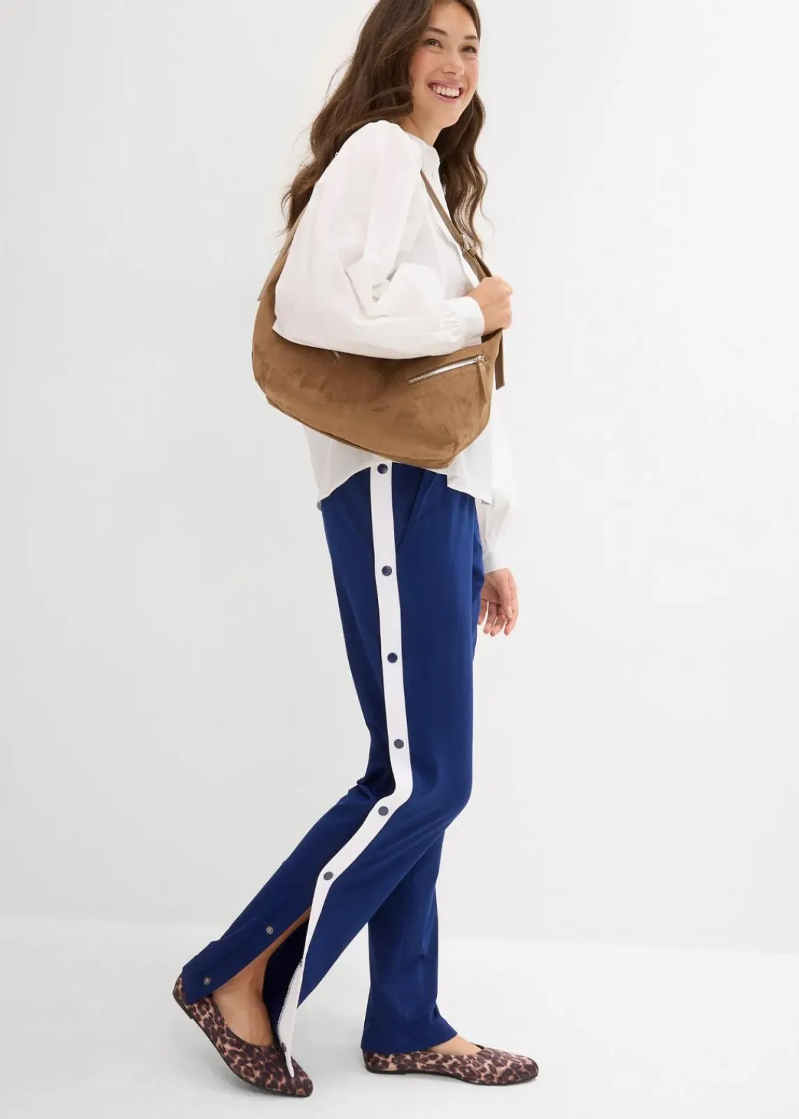 bonprix Bekleidung·Blusen & Tuniken|Bekleidung·Kleider^Jogginghose mit Druckknöpfen, schnelltrocknend tiefseeblau
