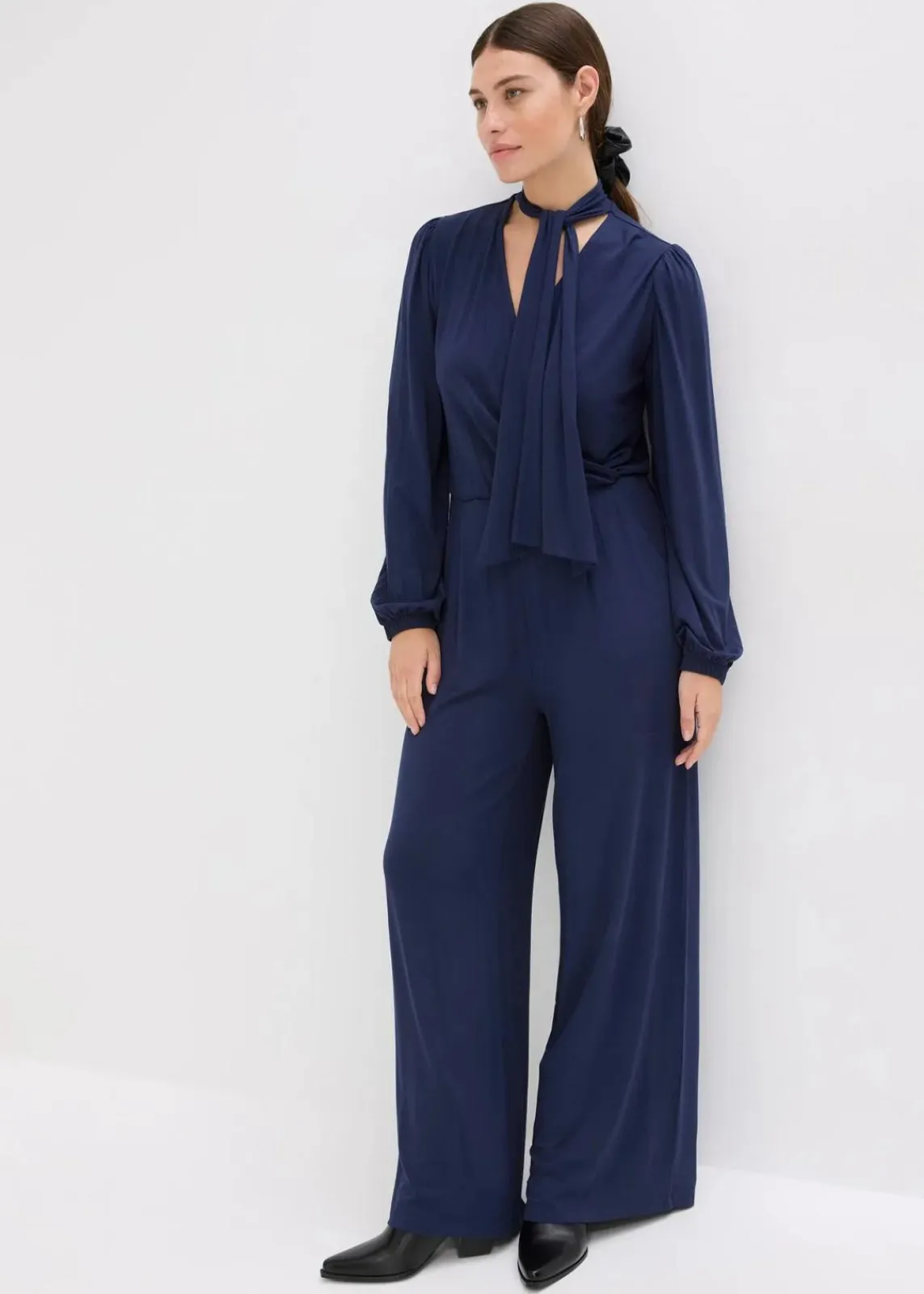bonprix Jumpsuits|Bekleidung·Homewear^Jumpsuit aus fließendem Viskose-Mix dunkelblau