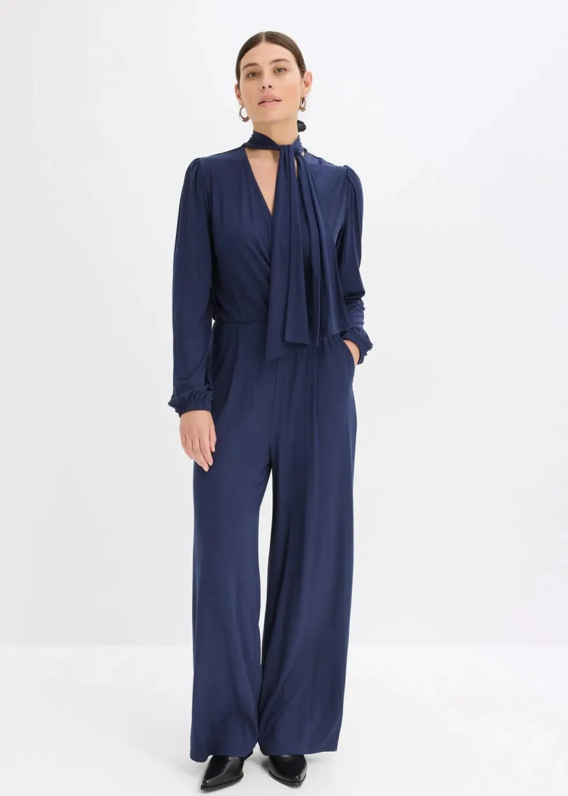 bonprix Jumpsuits|Bekleidung·Homewear^Jumpsuit aus fließendem Viskose-Mix dunkelblau