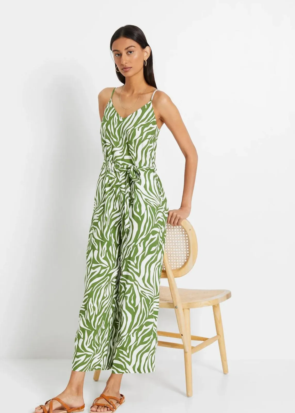 bonprix Bekleidung·Homewear|Jumpsuits^Jumpsuit aus fließender Viskose forstgrün/weiß zebra bedruckt