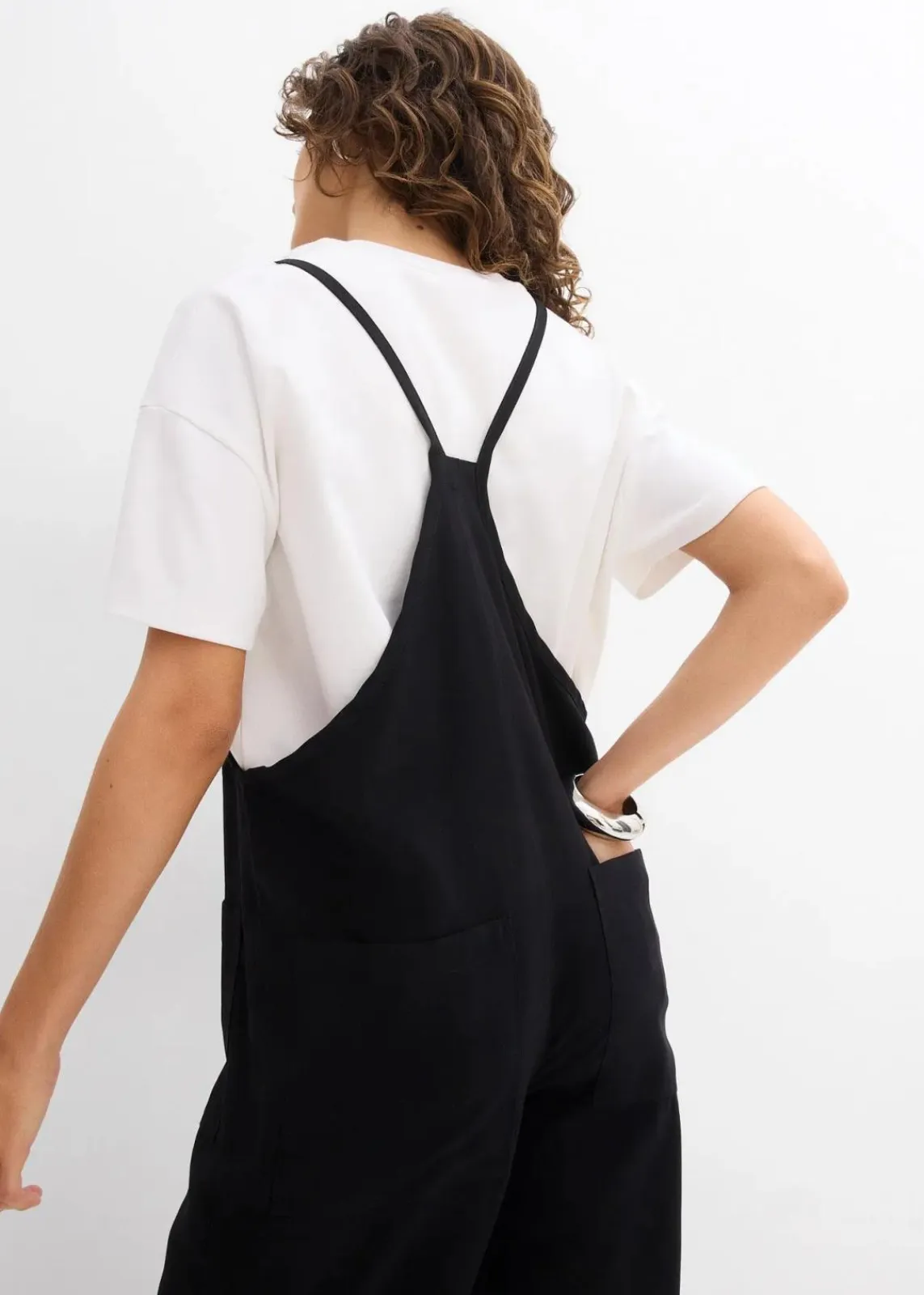 bonprix Nachhaltigere Materialien|Jumpsuits^Jumpsuit aus softer Viskose schwarz