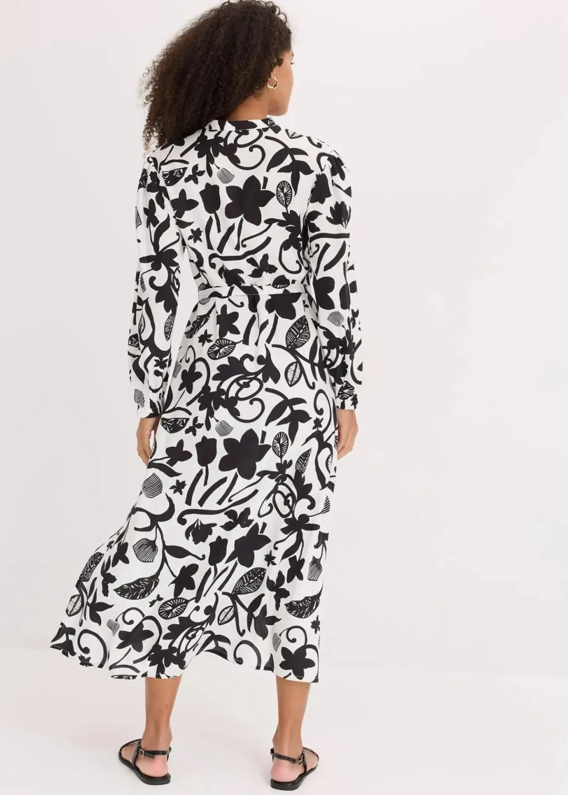 bonprix Bekleidung·Pullover & Strickjacken|Kleider^Kaftan-Kleid aus fließender Viskose schwarz/cremeweiß bedruckt