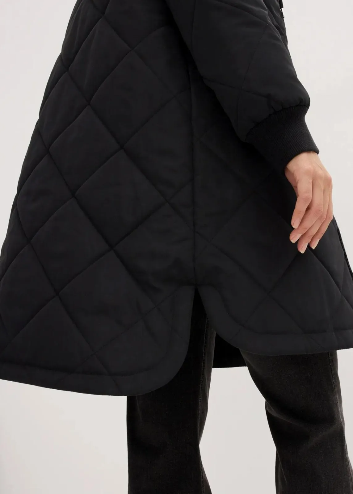bonprix Jacken & Mäntel|Bekleidung·Hosen^Kapuzen-Kurzmantel mit Steppung schwarz