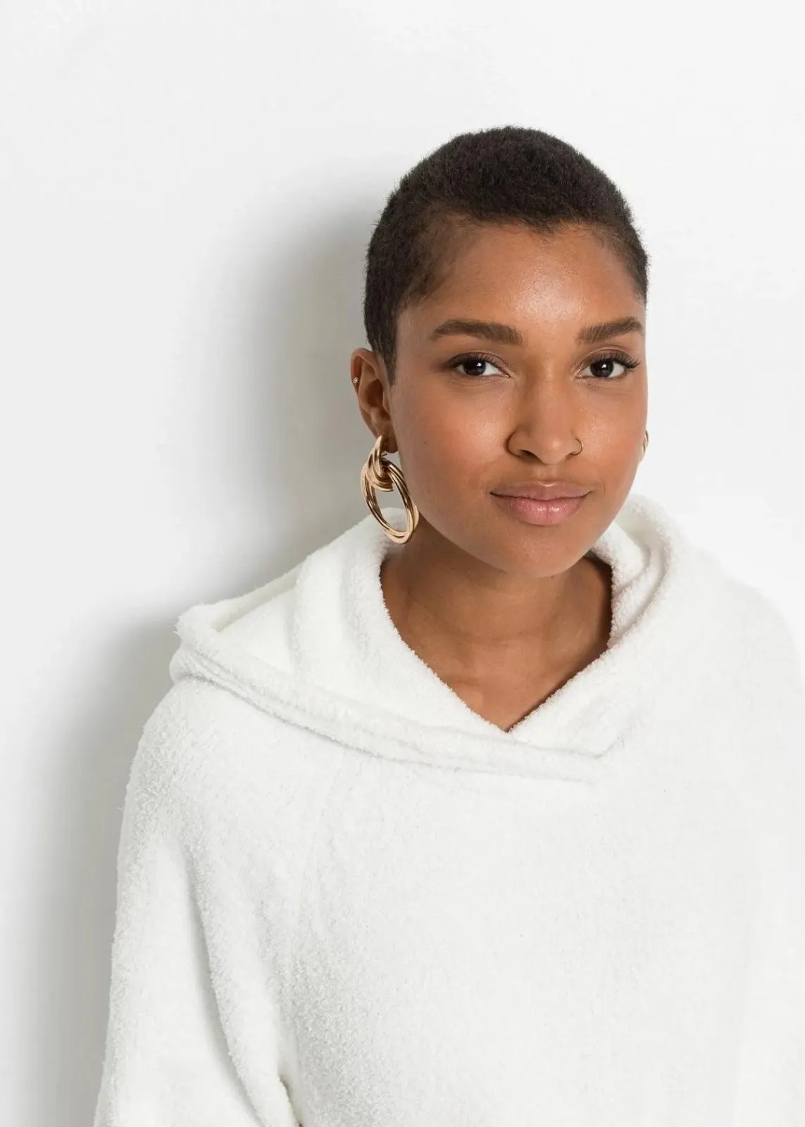 bonprix Bekleidung·Umstandsmode|Bekleidung·Jeans^Kapuzenpullover in Teddy-Fleece wollweiß