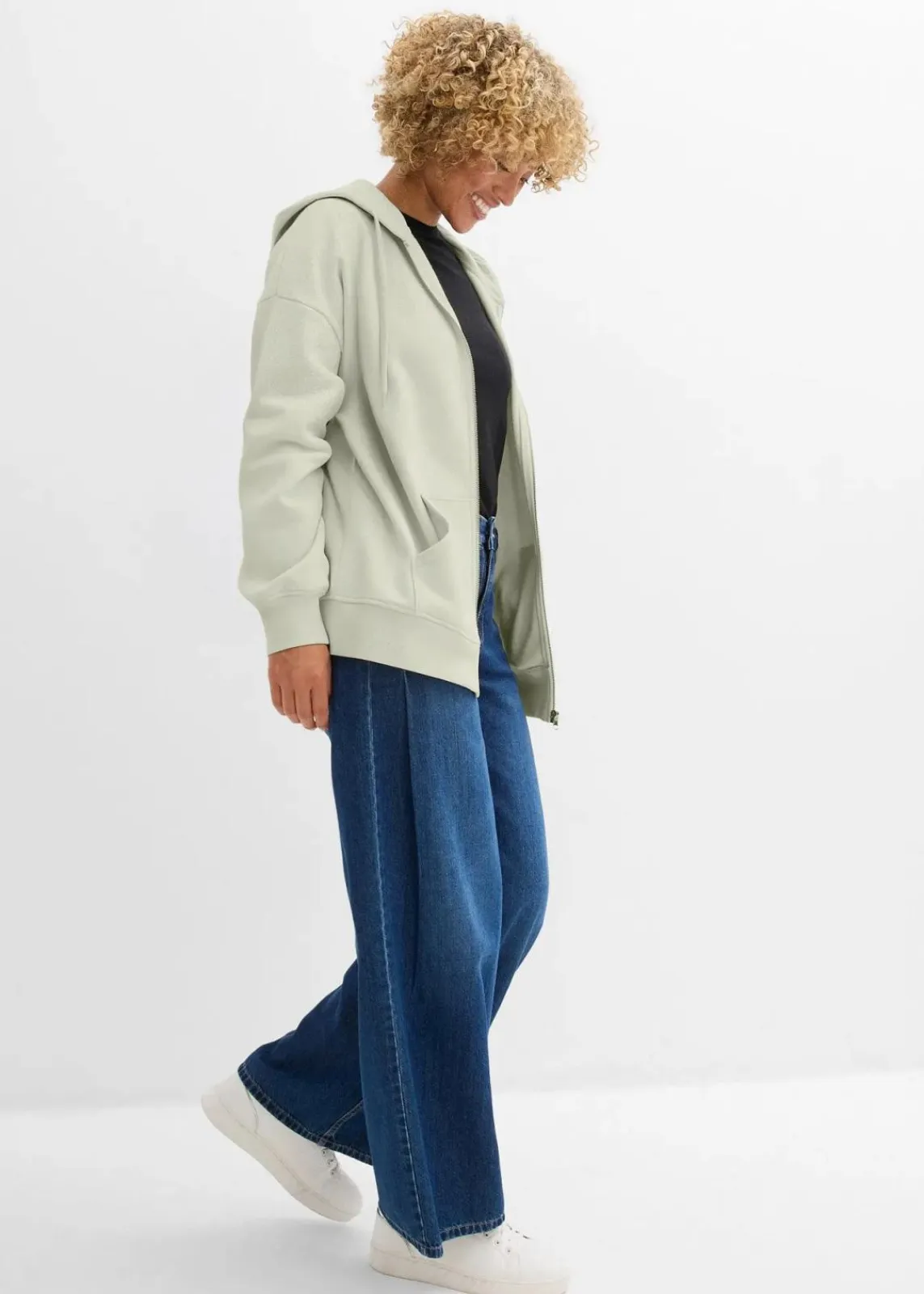 bonprix Bekleidung·Blusen & Tuniken|Nachhaltigere Materialien^Kapuzen-Sweatjacke silbergrün