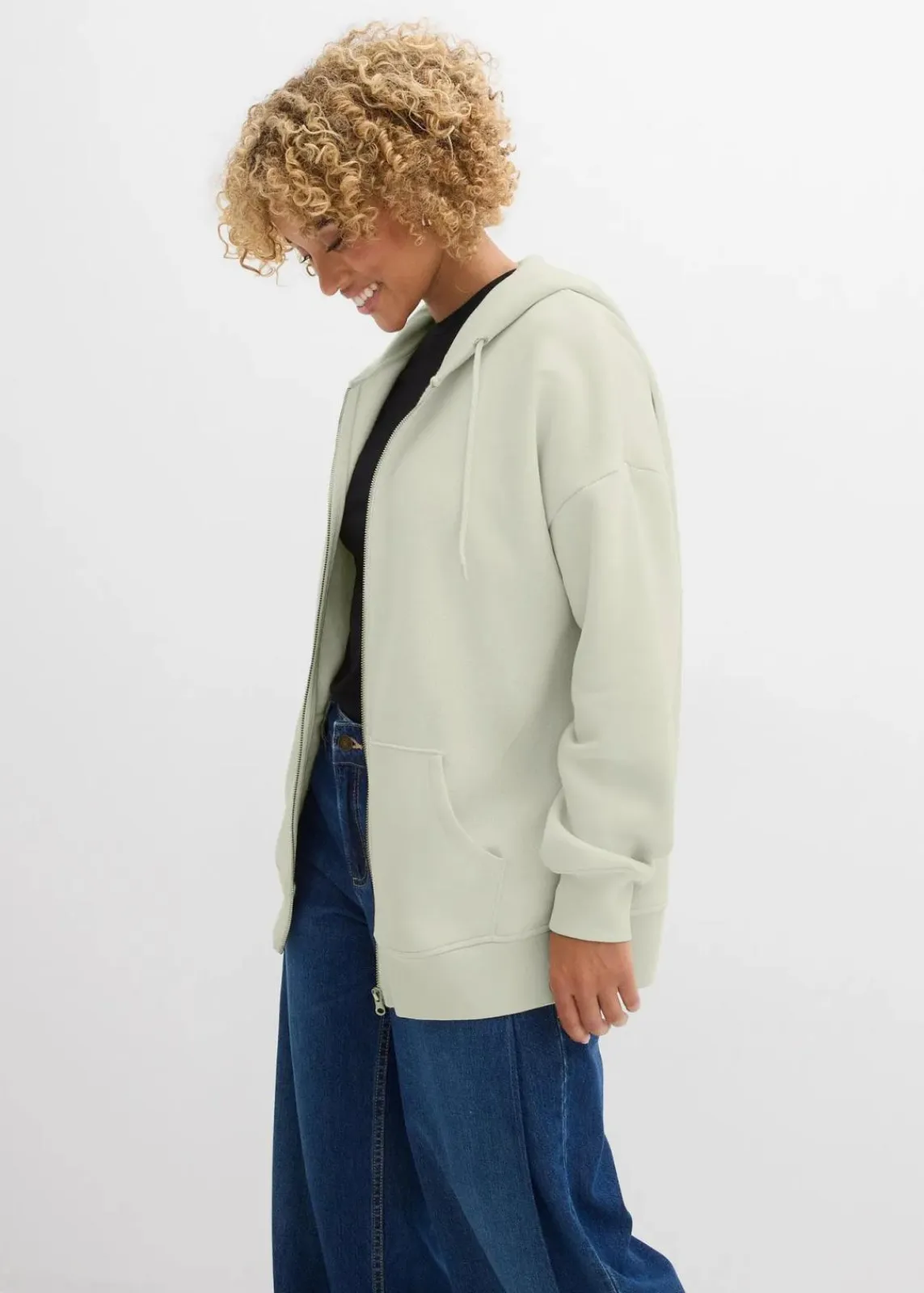 bonprix Bekleidung·Blusen & Tuniken|Nachhaltigere Materialien^Kapuzen-Sweatjacke silbergrün