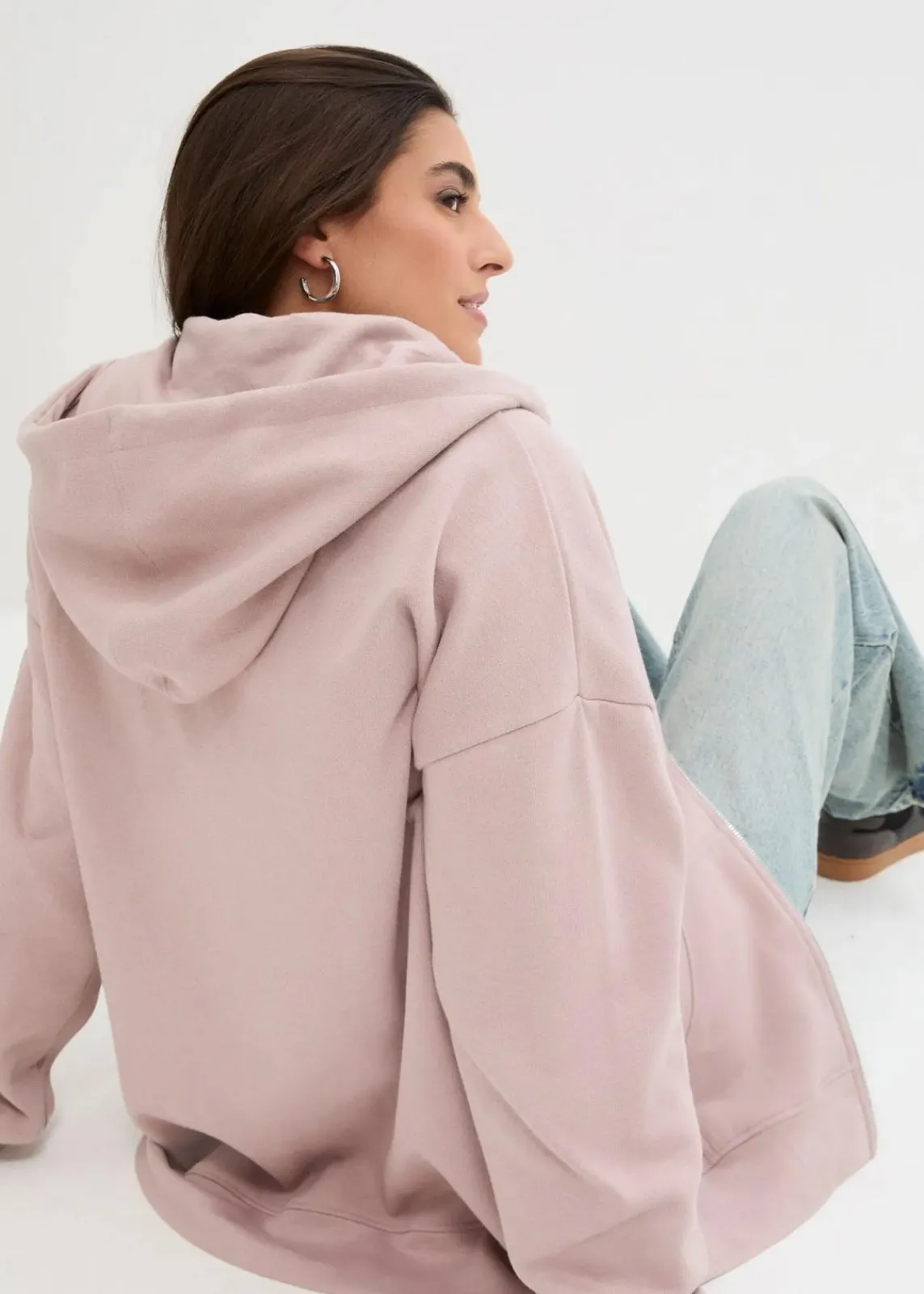 bonprix Sweat|Nachhaltigere Materialien^Kapuzen-Sweatjacke silberlila