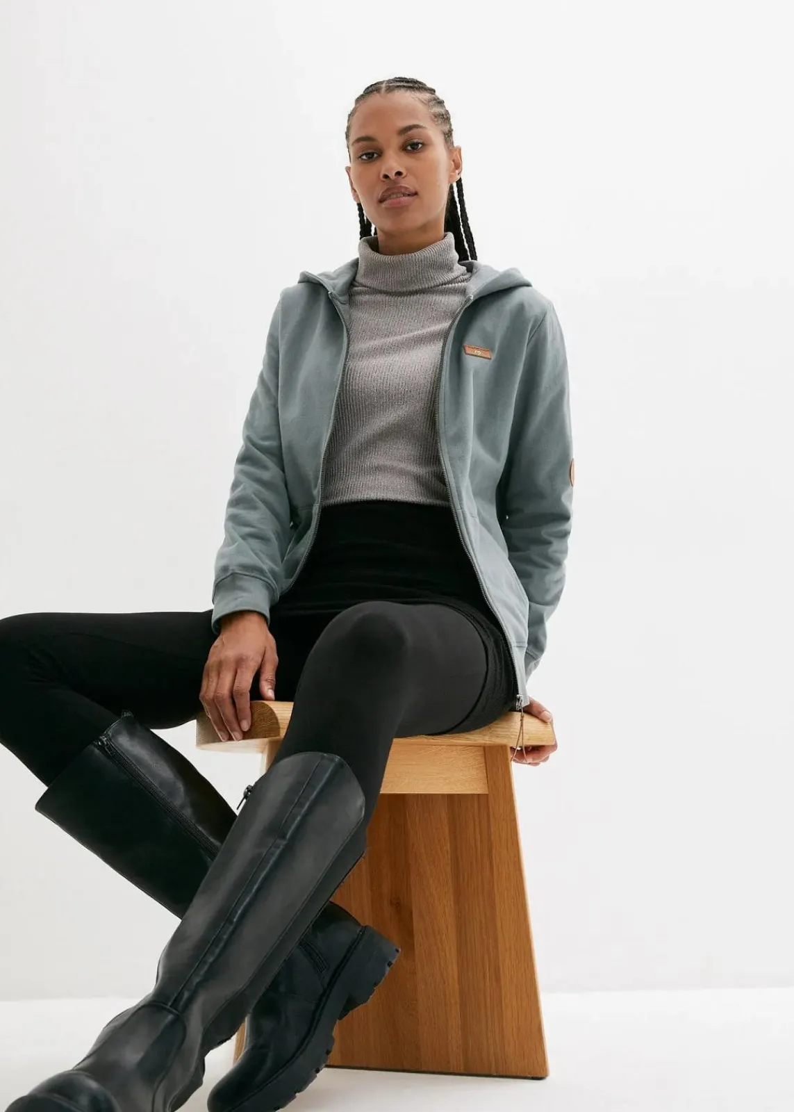 bonprix Sweat|Bekleidung·Blusen & Tuniken^Kapuzen-Sweatjacke aus reiner Baumwolle eukalyptusgrün