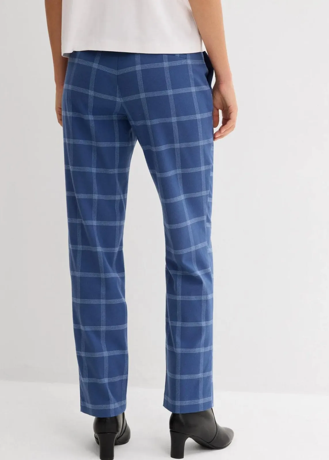 bonprix Bekleidung·Kleider|Nachhaltigere Materialien^Karierte Chinohose hellblau
