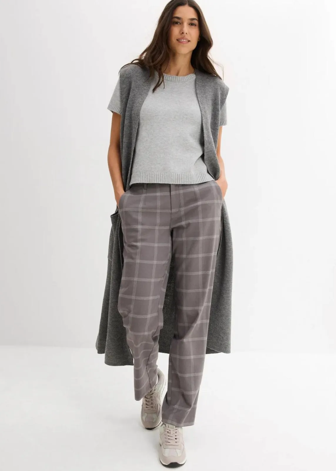 bonprix Hosen|Nachhaltigere Materialien^Karierte Chinohose rauchgrau kariert
