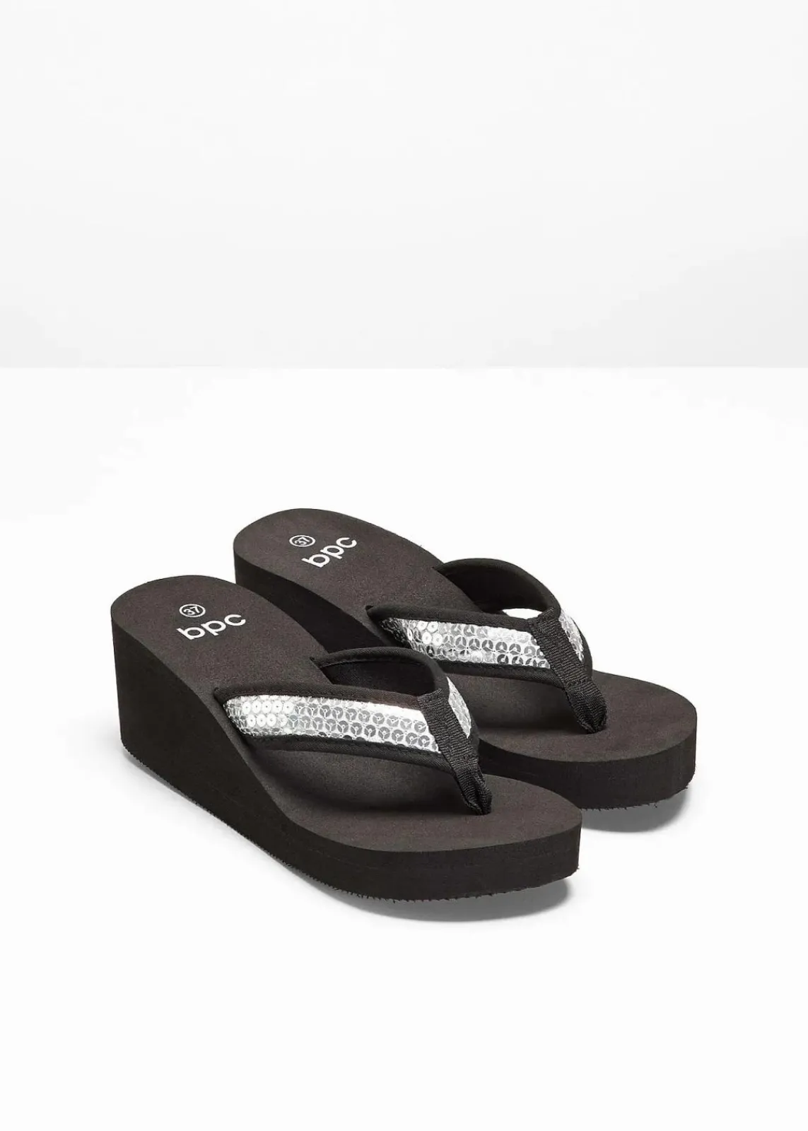 bonprix Strandmode|Sommerschuhe^Keilpantoletten mit Pailletten schwarz