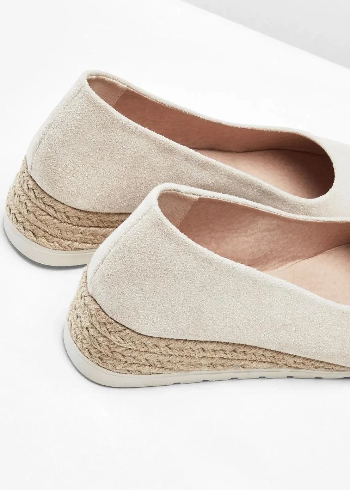 bonprix Pumps^Keilpumps in Bastoptik beige