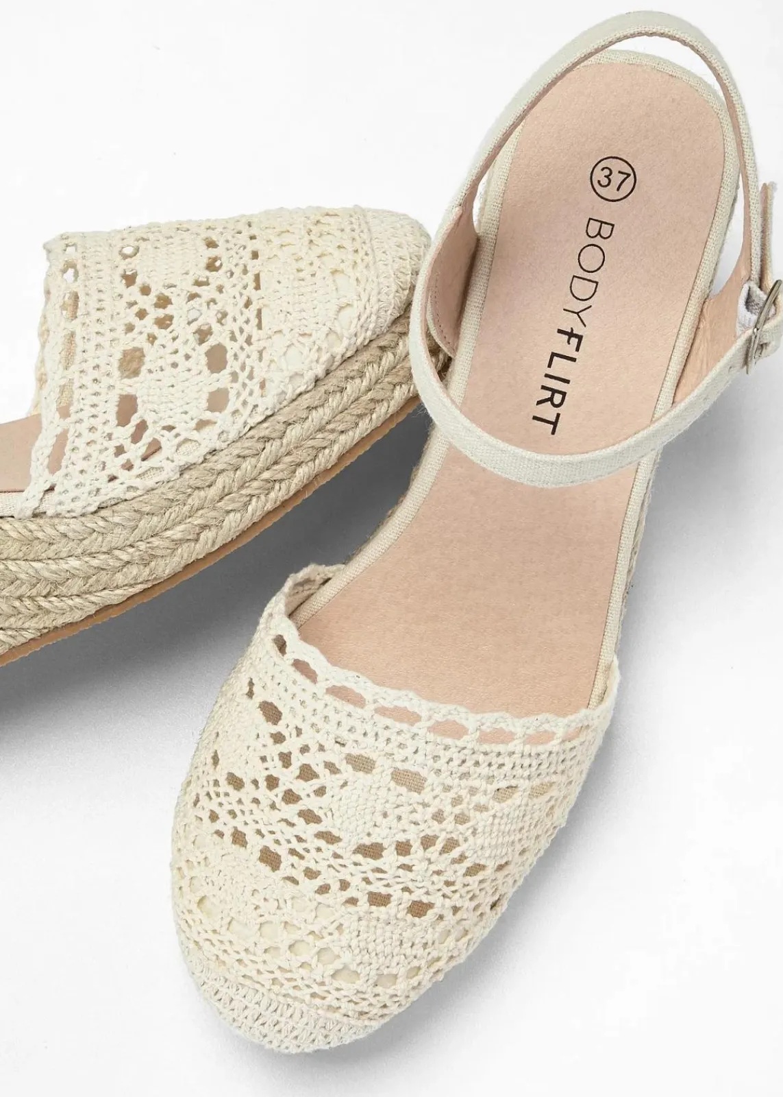 bonprix Pumps^Keilpumps in Häkel-Optik beige