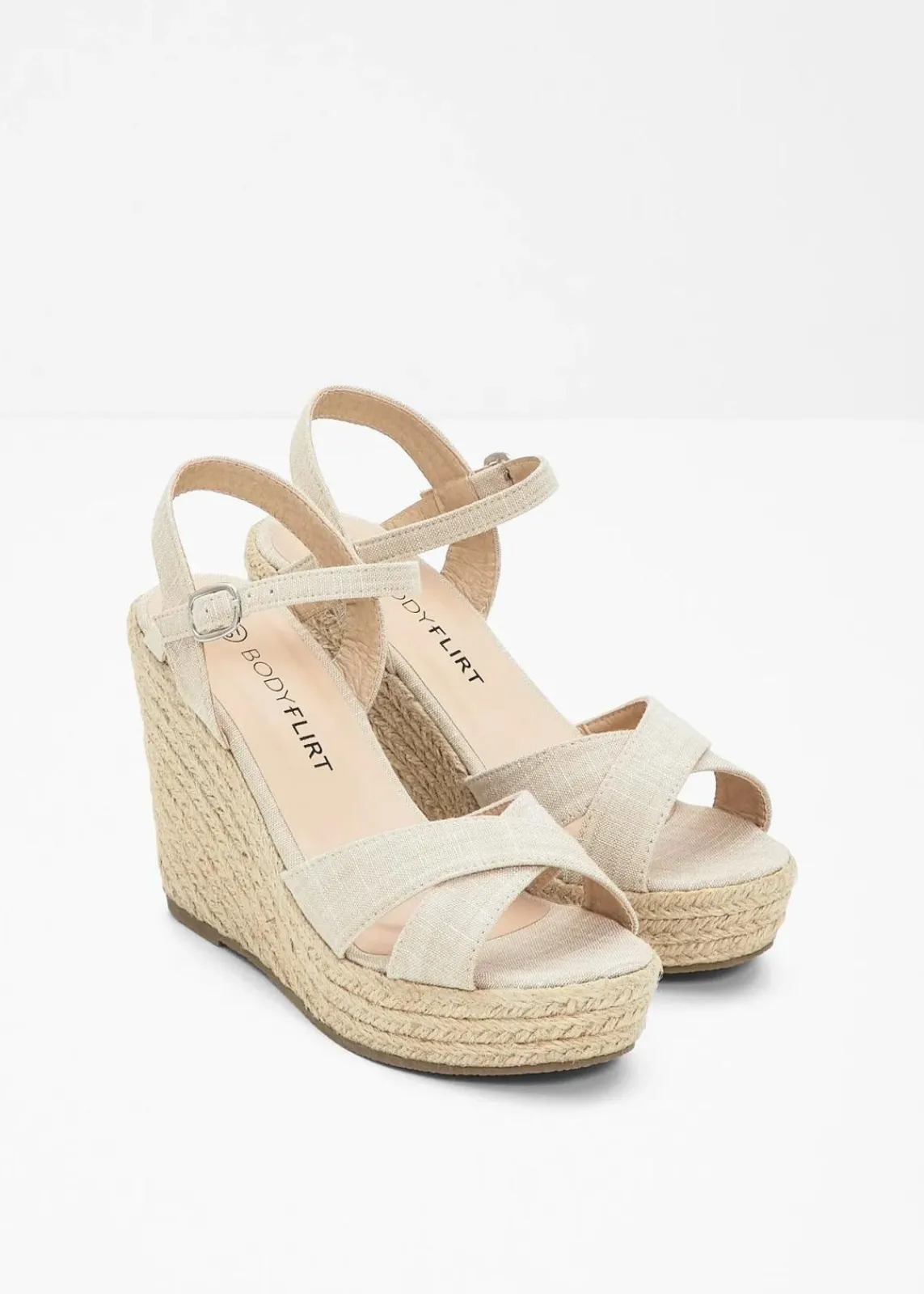 bonprix Sommerschuhe^Keilsandaletten in Bast-Optik beige