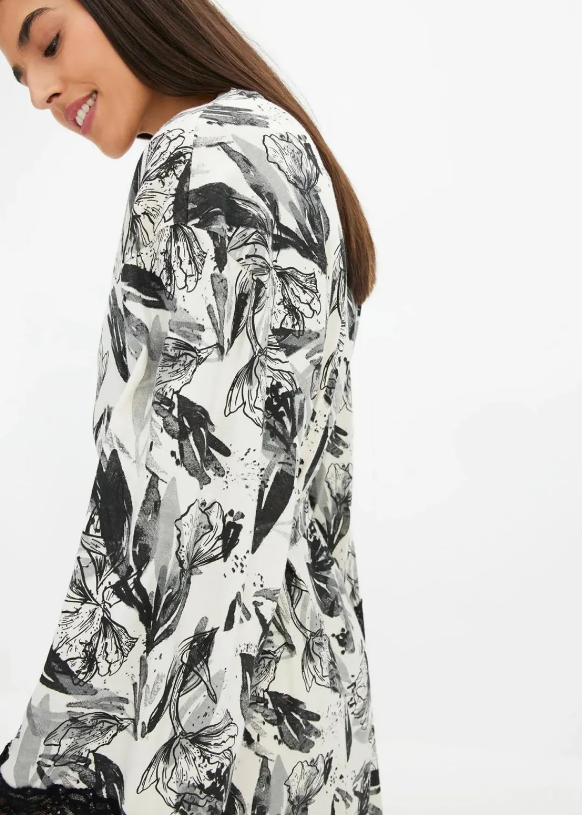 bonprix Wäsche·Bademäntel|Bademäntel^Kimono Bademantel aus softem Viskose-Mix naturbeige/schwarz geblümt