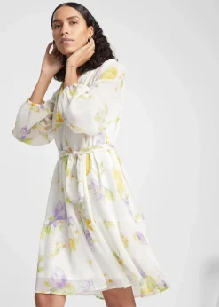 bonprix Nachhaltigere Materialien|Kleider^Kleid weiß geblümt