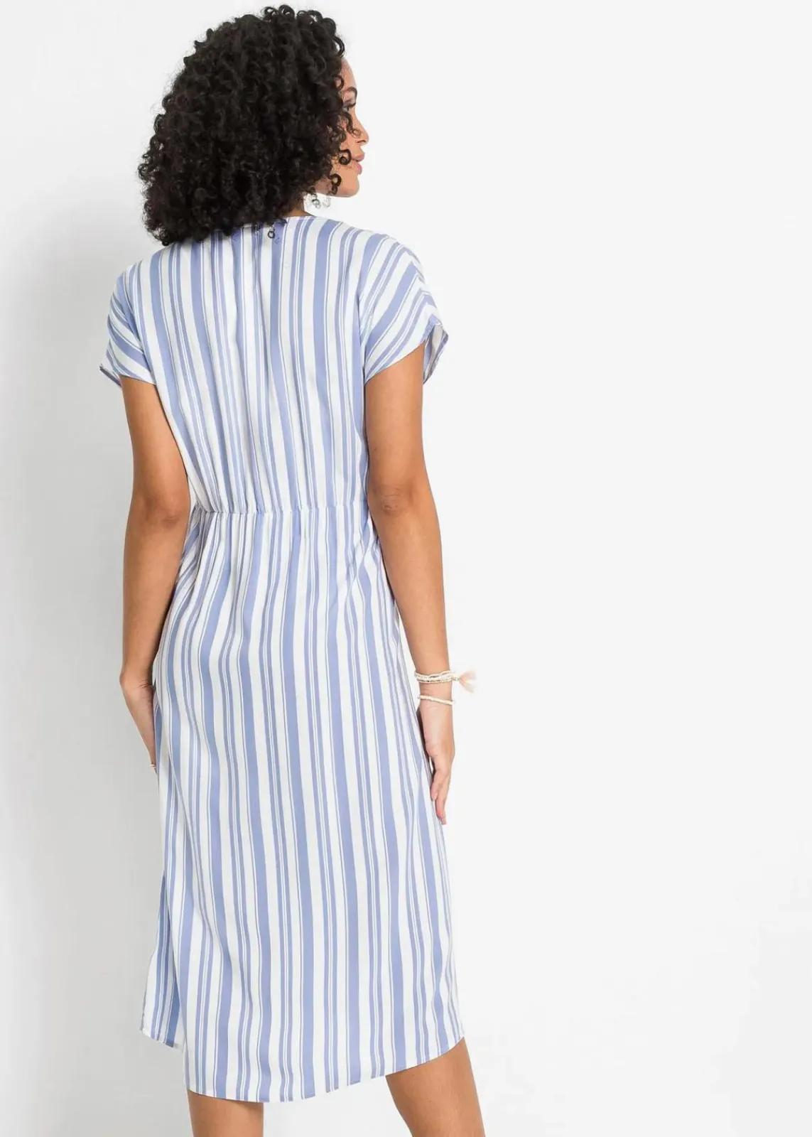 bonprix Nachhaltigere Materialien|Kleider^Kleid hellblau/weiß gestreift