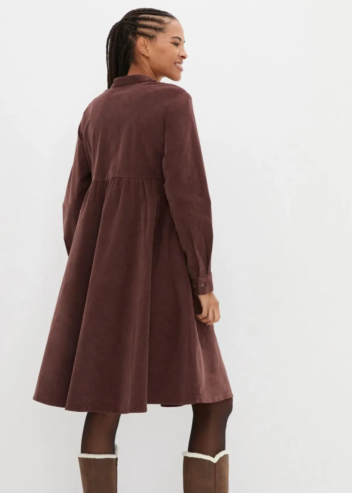 bonprix Kleider|Bekleidung·Pullover & Strickjacken^Kleid aus Baumwollcord terrabraun