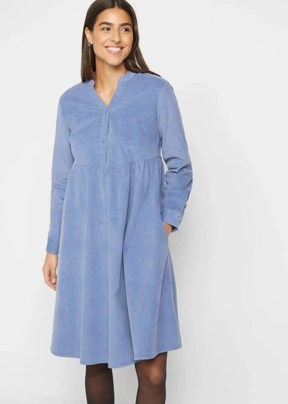 bonprix Bekleidung·Pullover & Strickjacken|Kleider^Kleid aus Baumwollcord mattblau