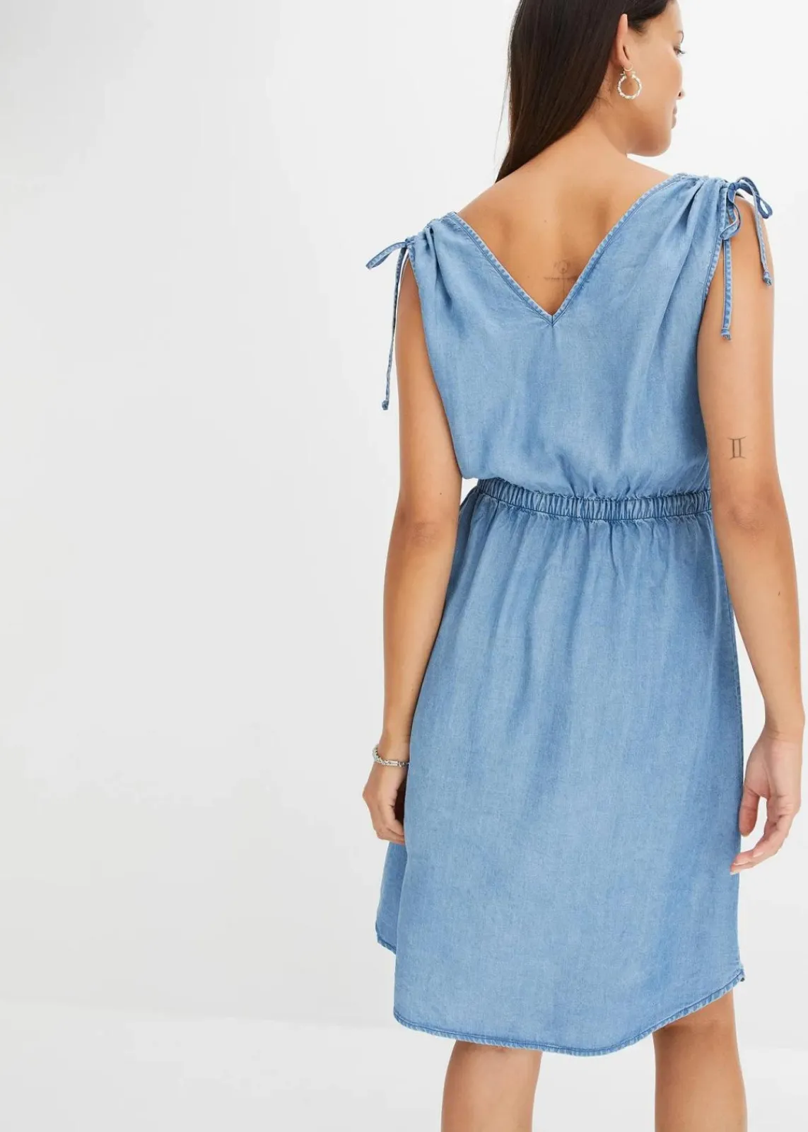 bonprix Bekleidung·Pullover & Strickjacken|Kleider^Kleid aus glattem Lyocell blau denim