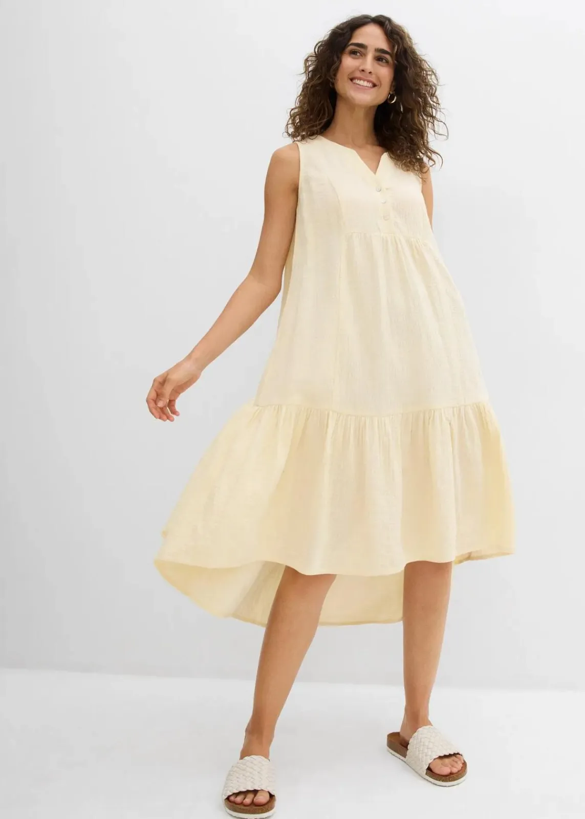 bonprix Kleider|Bekleidung·Pullover & Strickjacken^Kleid aus luftigem Musselin hellsand