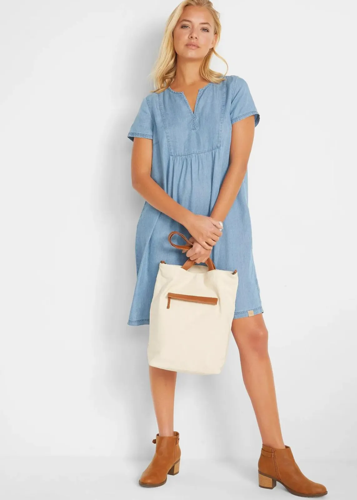 bonprix Kleider^Kleid aus Lyocell hellblau denim