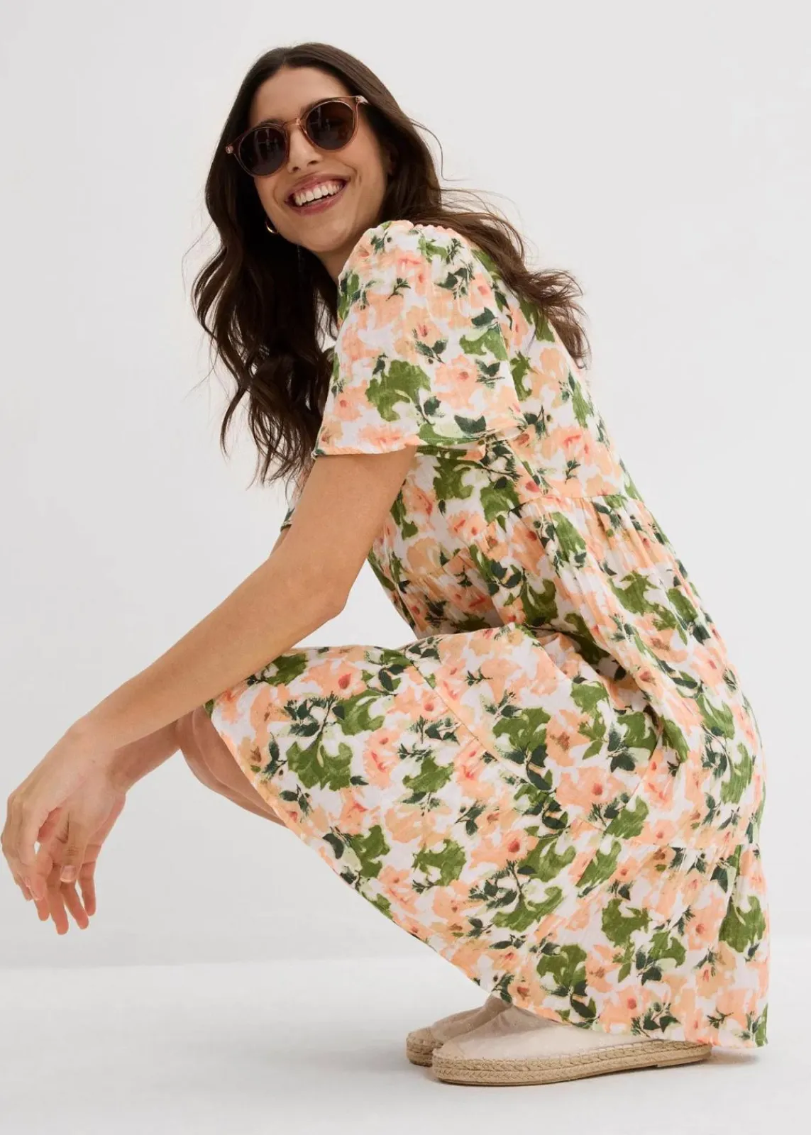 bonprix Bekleidung·Pullover & Strickjacken|Kleider^Kleid aus Musselin weiß/hellgrün/melba/helllachs/mattpistazie/moosgrün floral