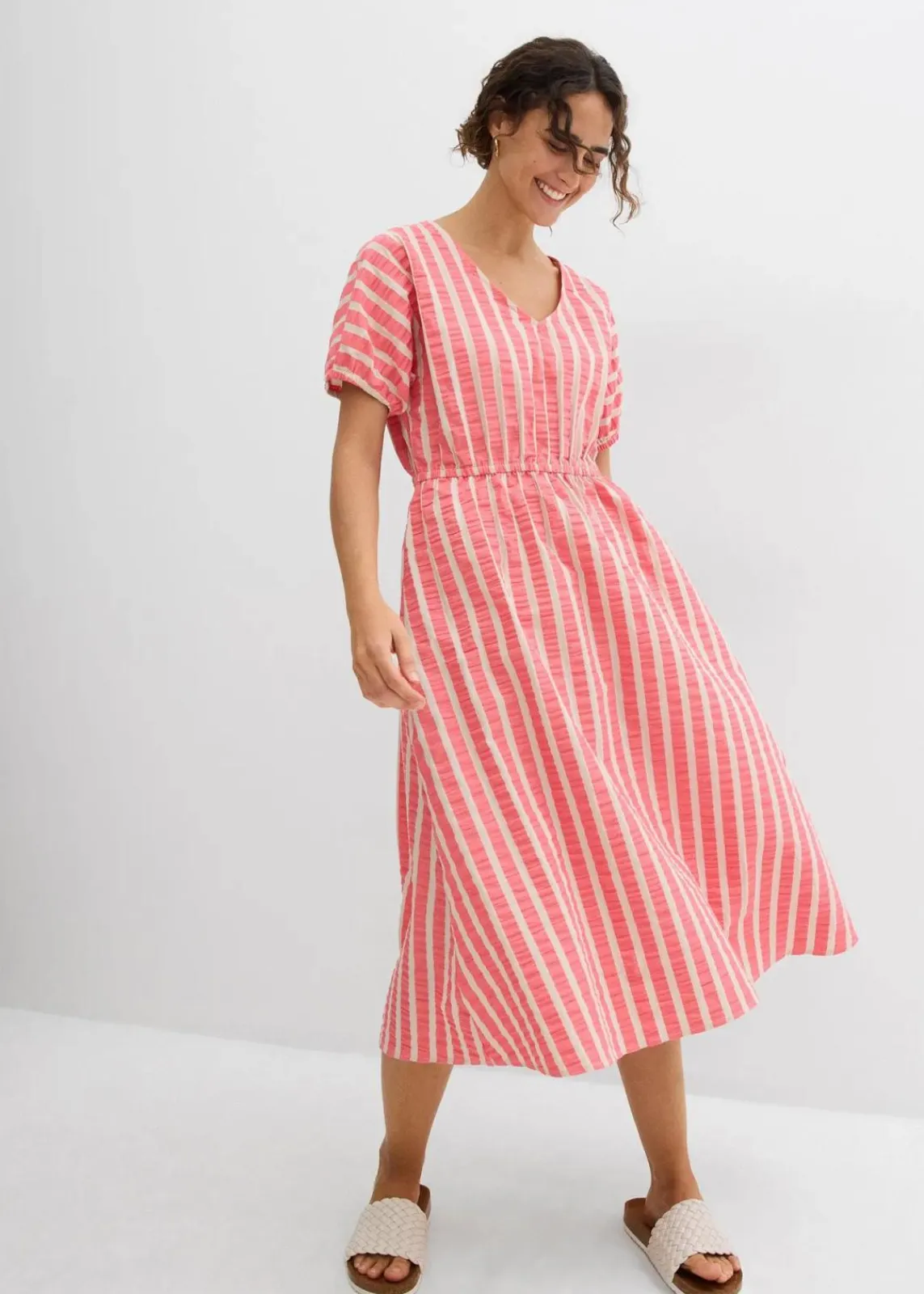 bonprix Bekleidung·Pullover & Strickjacken|Kleider^Kleid aus reiner Baumwolle hellpink/hellsand