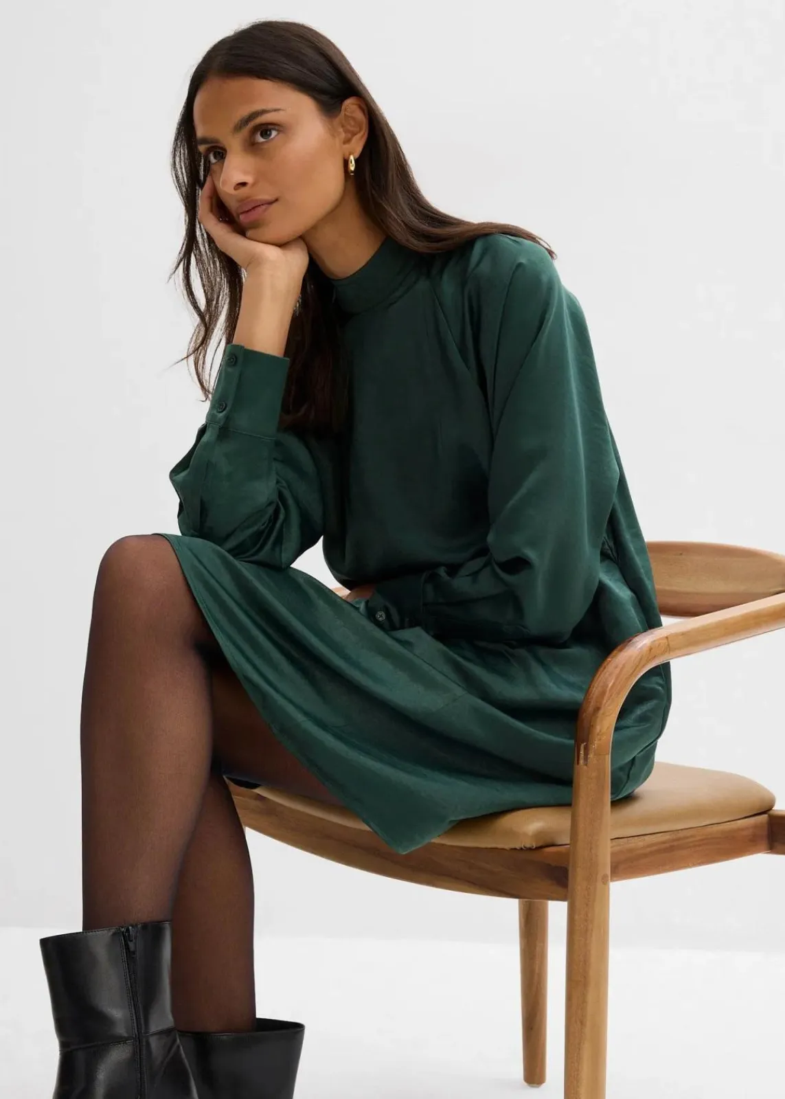bonprix Bekleidung·Pullover & Strickjacken|Kleider^Kleid aus Viskose-Mix schattengrün