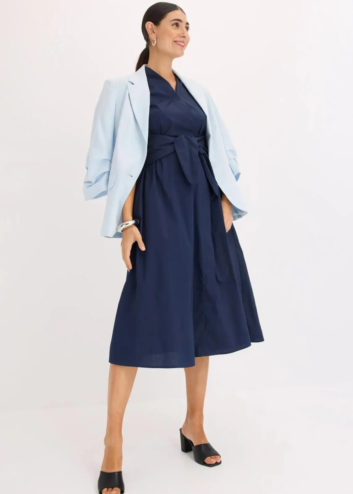 bonprix Bekleidung·Pullover & Strickjacken|Kleider^Kleid mit Bindedetail dunkelblau
