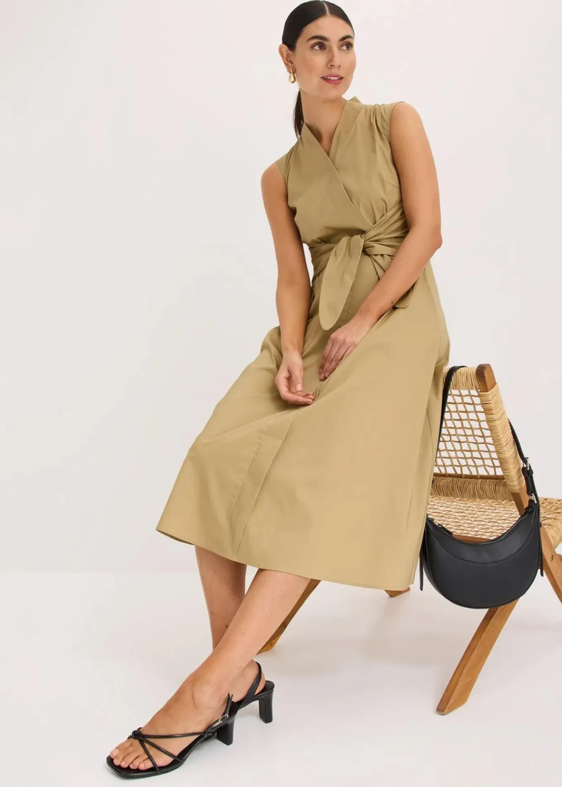 bonprix Kleider|Bekleidung·Pullover & Strickjacken^Kleid mit Bindedetail khakibraun