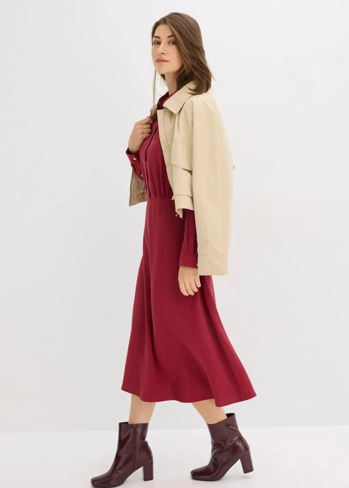 bonprix Kleider|Bekleidung·Pullover & Strickjacken^Kleid mit Hemdkragen pflaumenrot