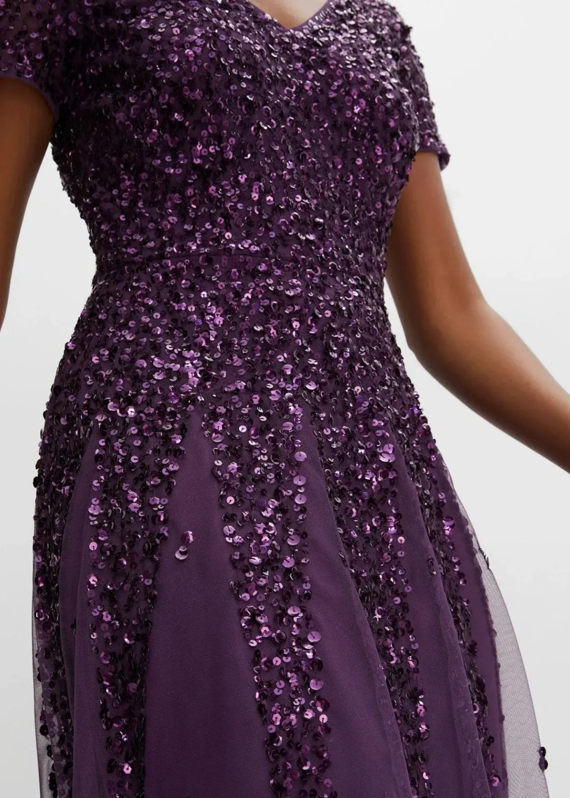 bonprix Kleider|Festliche Mode^Kleid mit Pailletten dunkellila