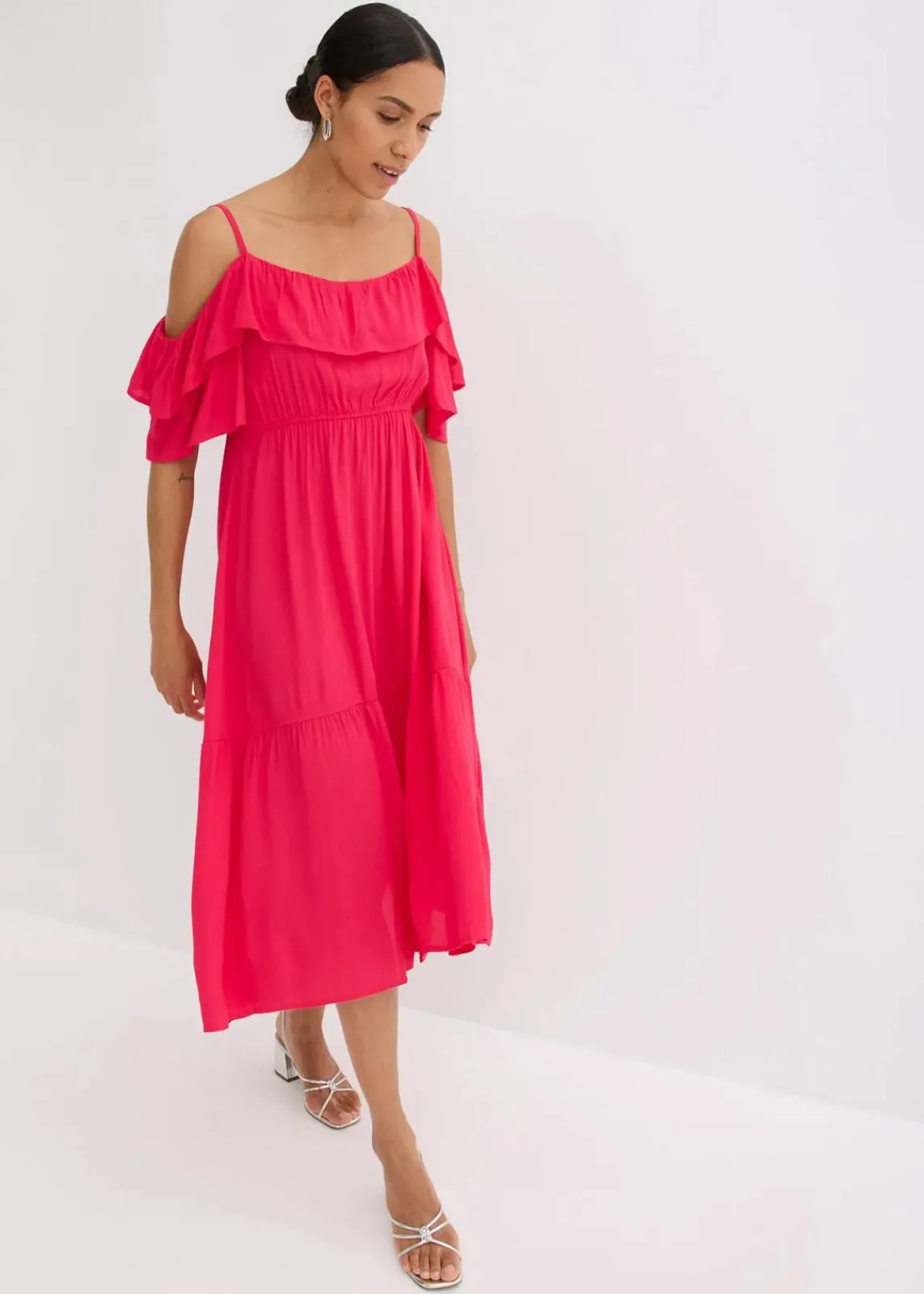 bonprix Bekleidung·Pullover & Strickjacken|Kleider^Kleid mit Volants aus strukturierter Viskose magentapink