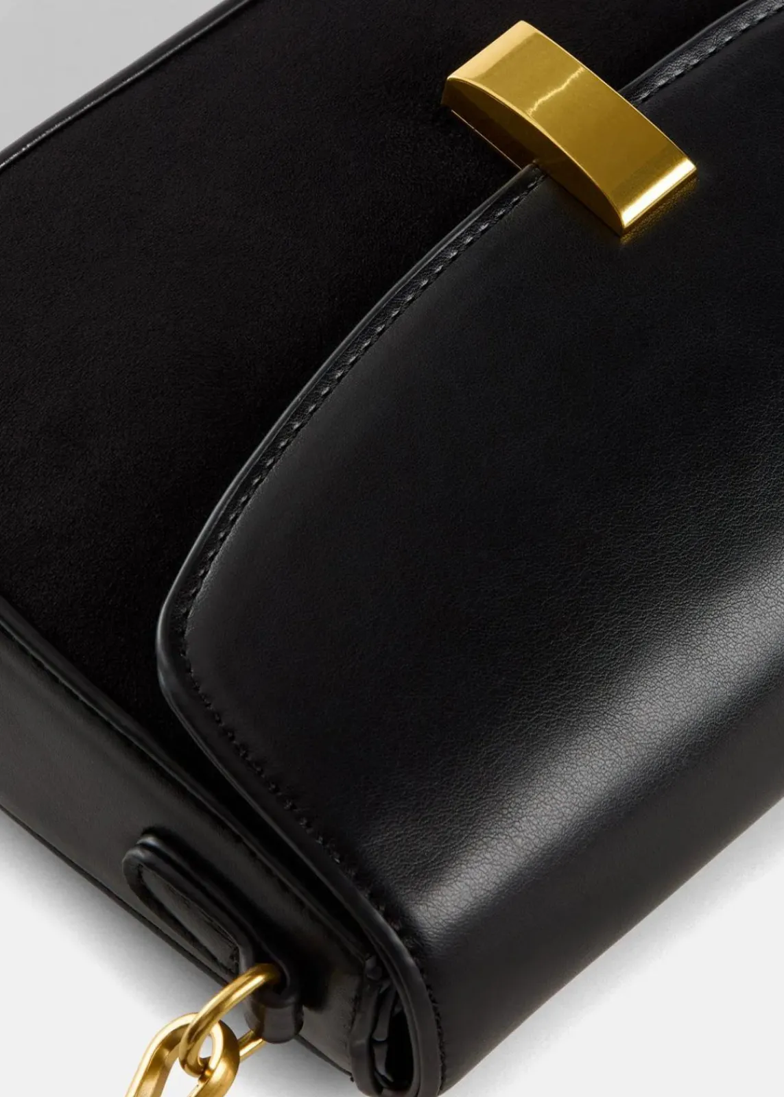 bonprix Taschen^Kleine Umhängetasche schwarz