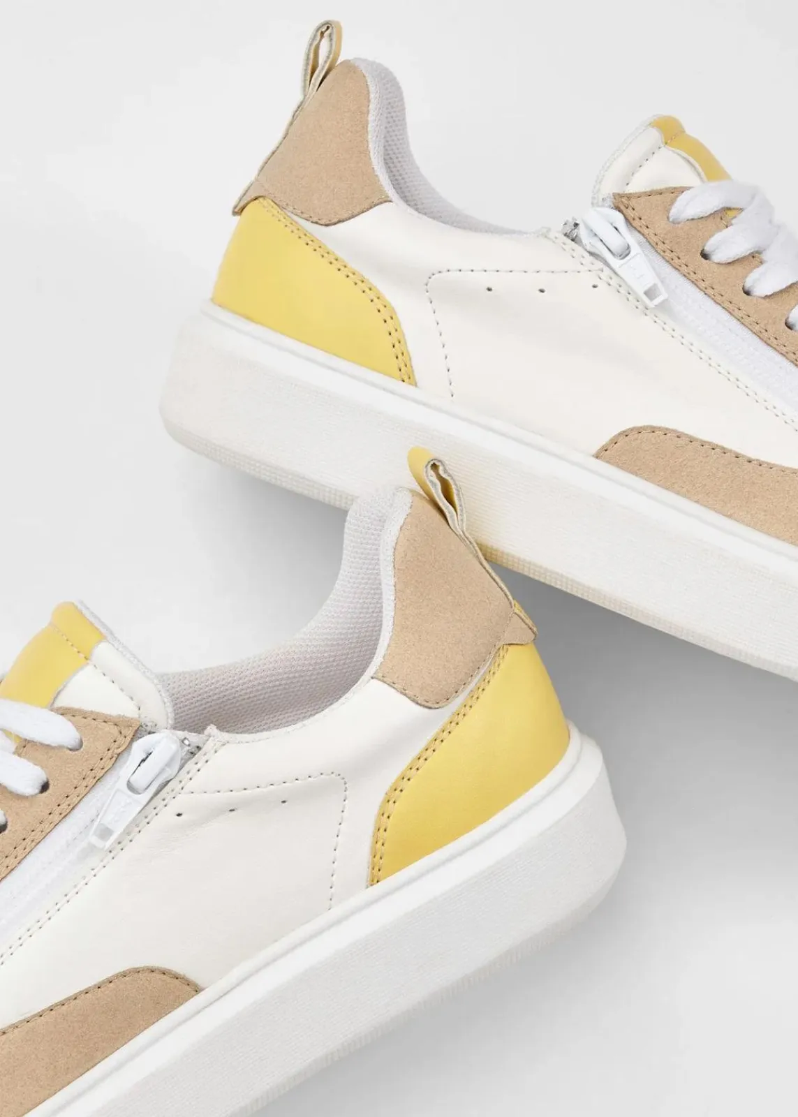 bonprix Sneaker|Komfortschuhe^Komfort Sneaker weiß/hellsand/hellgelb
