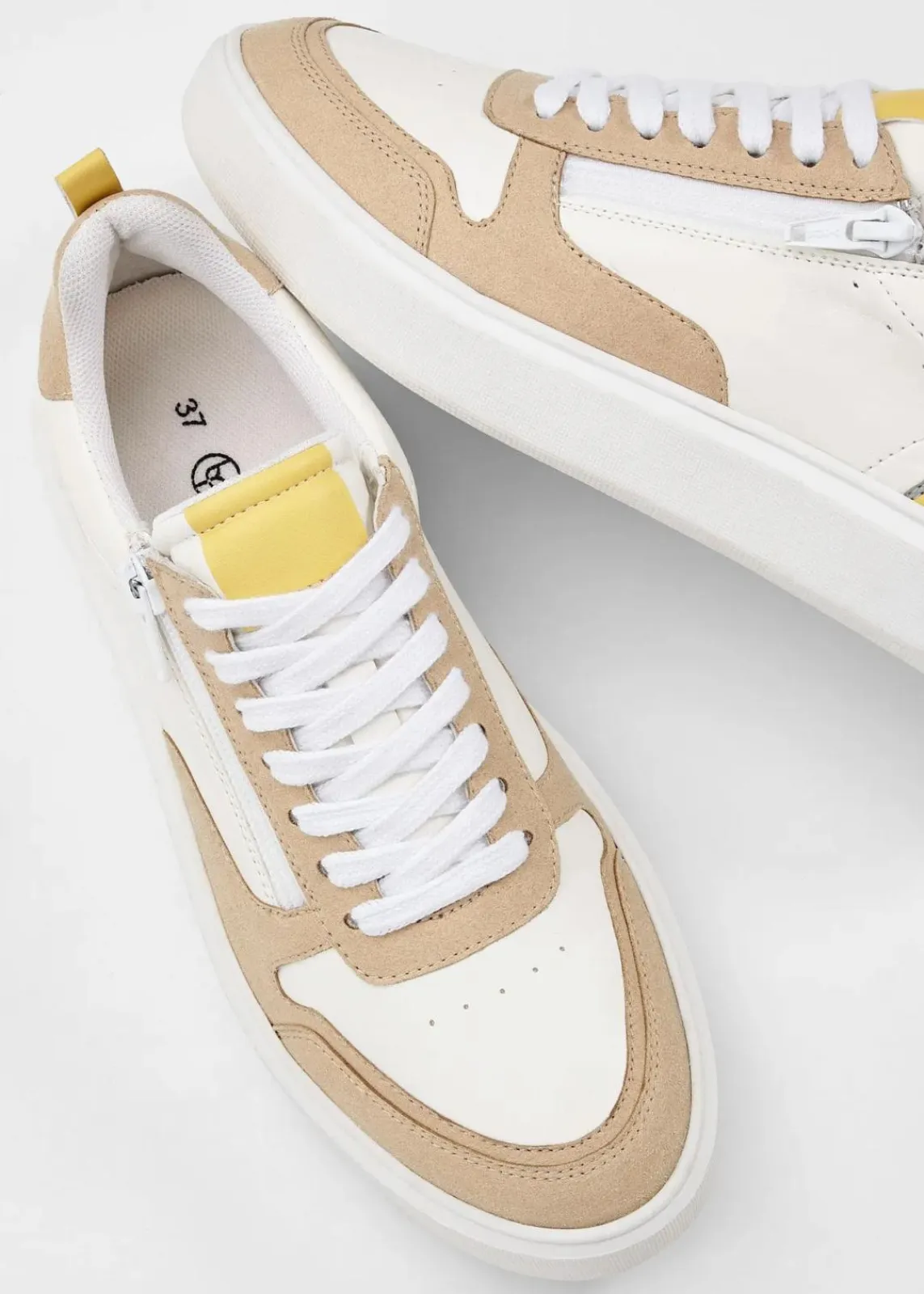 bonprix Sneaker|Komfortschuhe^Komfort Sneaker weiß/hellsand/hellgelb