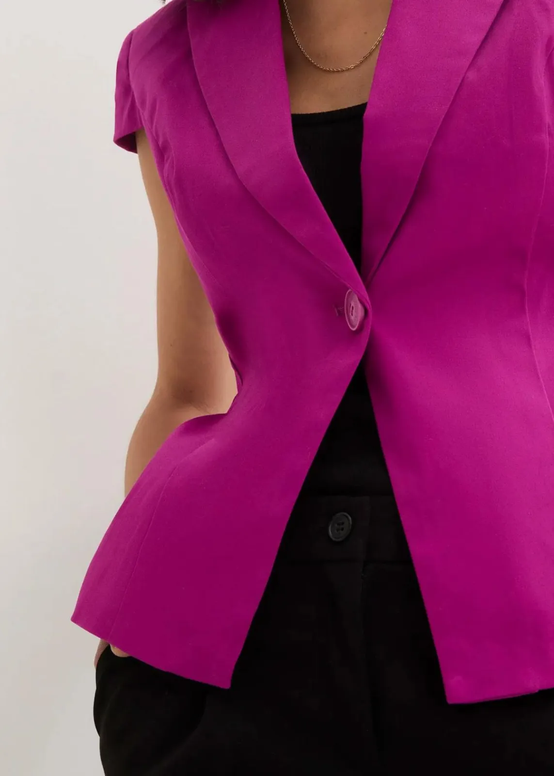 bonprix Blazer|Bekleidung·Basics^Kurzarm Blazer aus Baumwollsatin violettorchidee