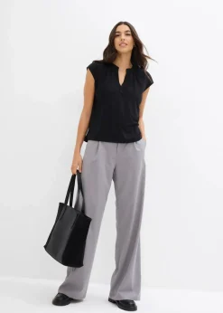 bonprix Shirts & Tops|Nachhaltigere Materialien^Kurzarmshirt mit Henley-Ausschnitt aus Viskosemix schwarz