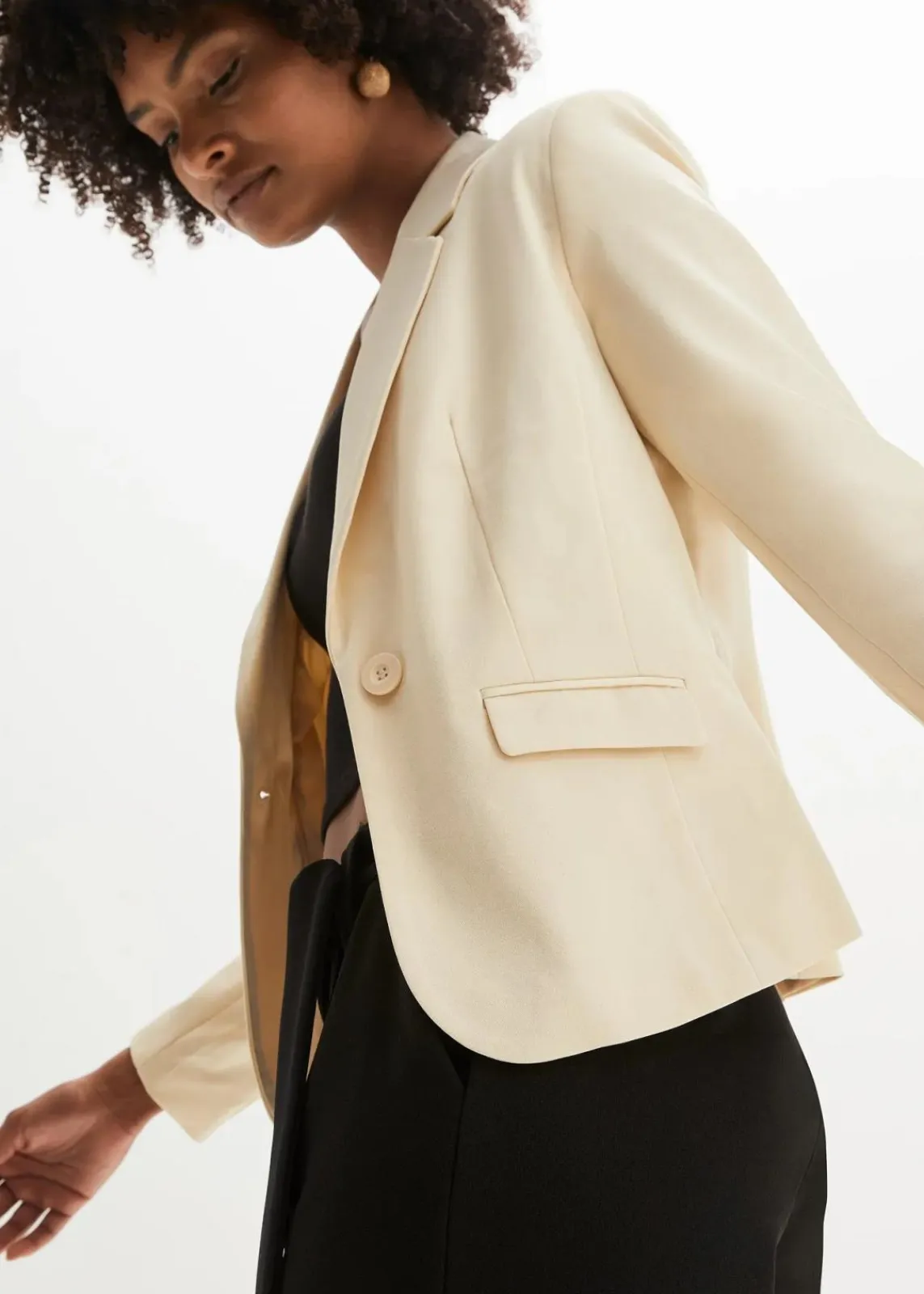 bonprix Blazer|Nachhaltigere Materialien^Kurzblazer kieselbeige