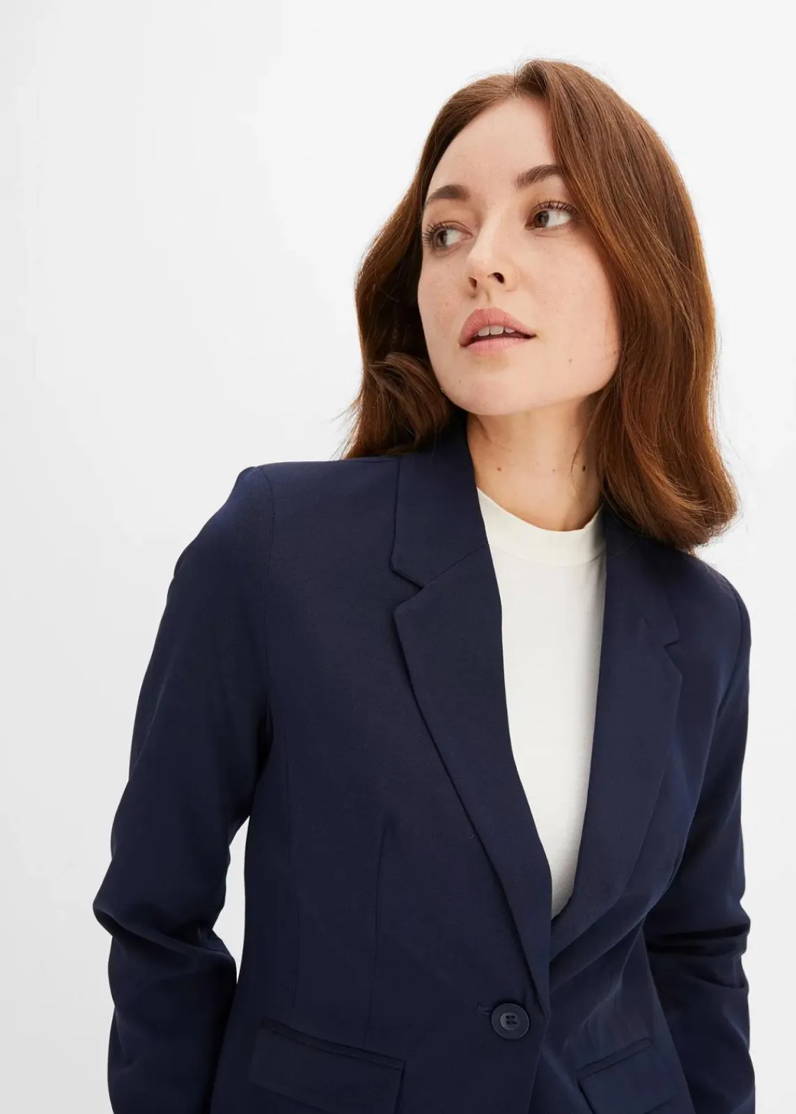 bonprix Blazer|Nachhaltigere Materialien^Kurzblazer dunkelblau