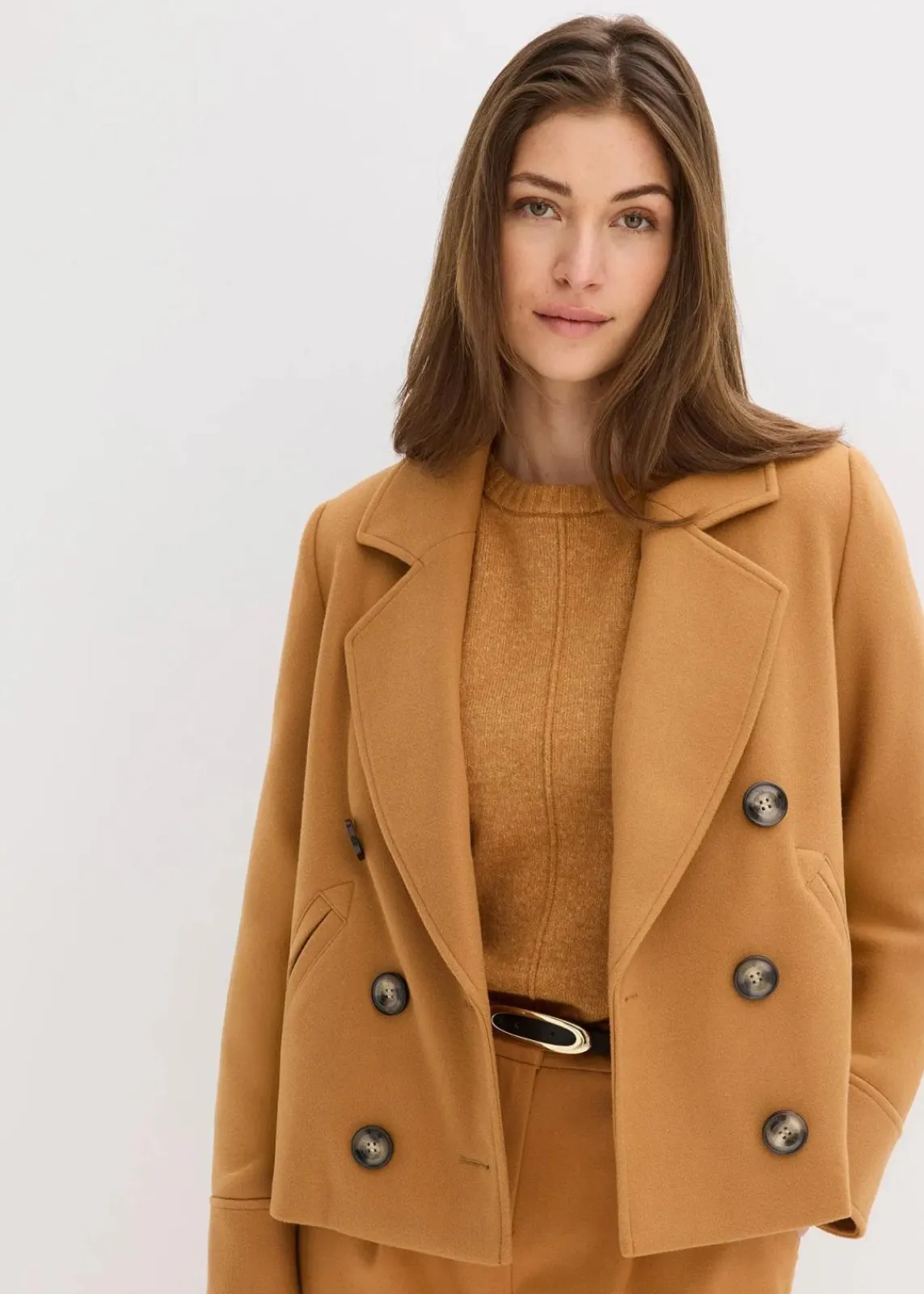 bonprix Bekleidung·Hosen|Jacken & Mäntel^Kurze Jacke in Wolloptik haselnuss