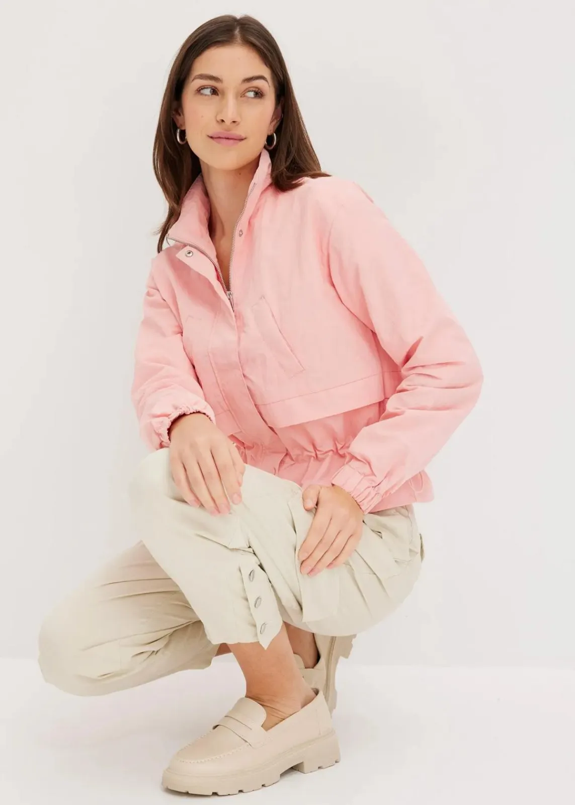 bonprix Bekleidung·Hosen|Jacken & Mäntel^Kurze Jacke mit Taillen-Tunnelzug softrosa