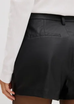 bonprix Shorts|Hosen^Kurze Lederimitat-Shorts schwarz