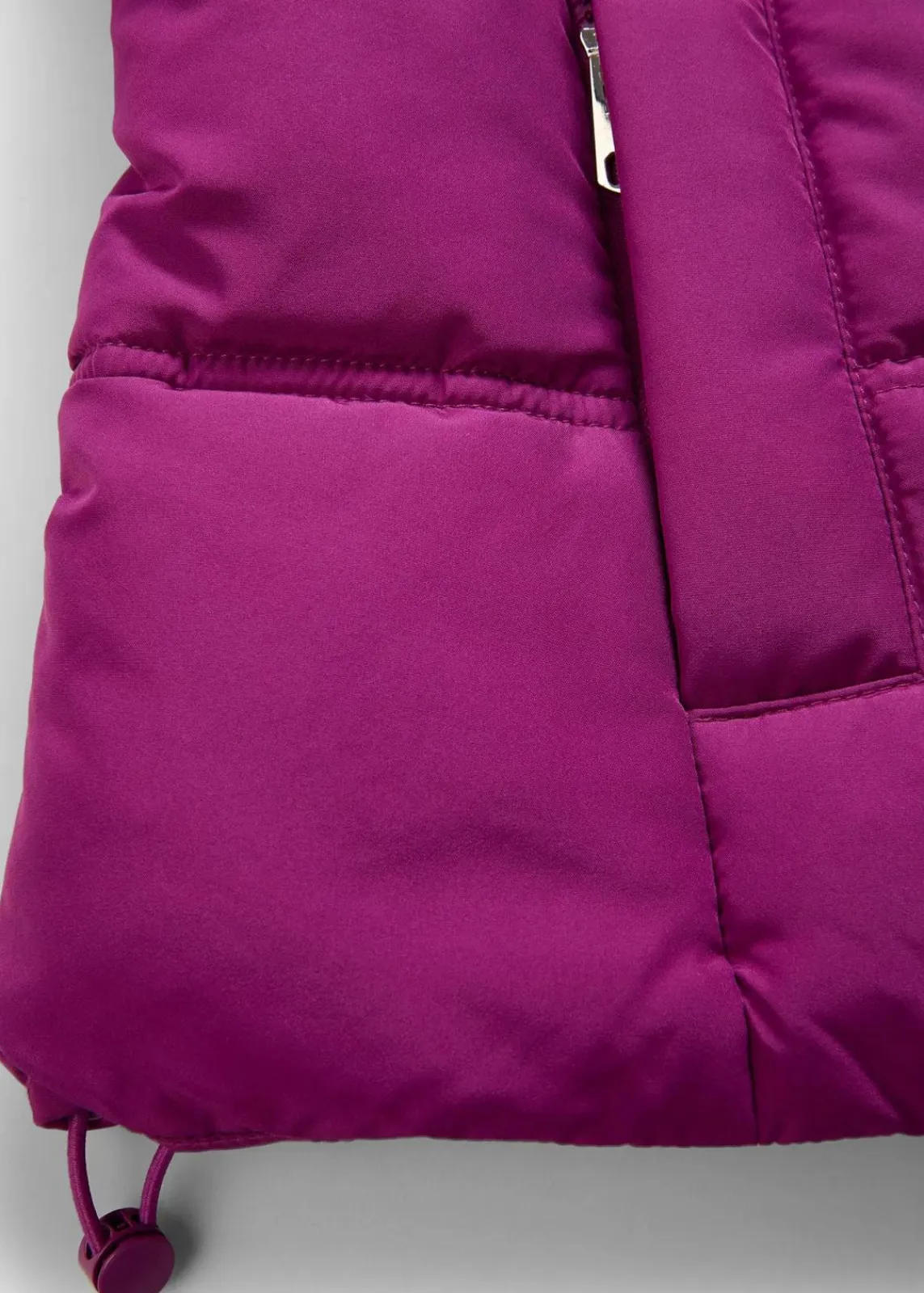 bonprix Jacken & Mäntel|Nachhaltigere Materialien^Kurze Steppjacke dunkelfuchsia
