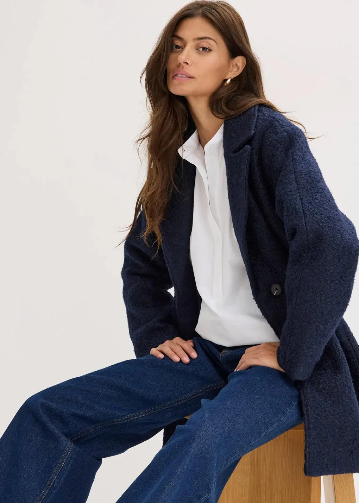 bonprix Jacken & Mäntel|Bekleidung·Hosen^Kurzer Bouclé-Mantel, oversized dunkelblau