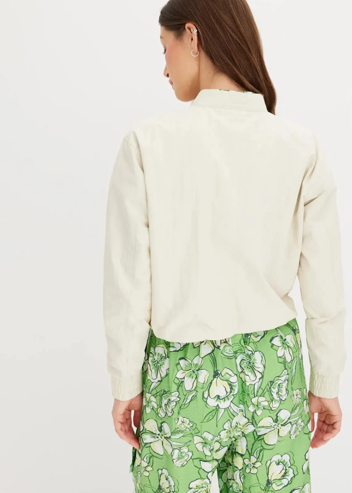 bonprix Bekleidung·Hosen|Jacken & Mäntel^Kurzer Soft-Blouson natur